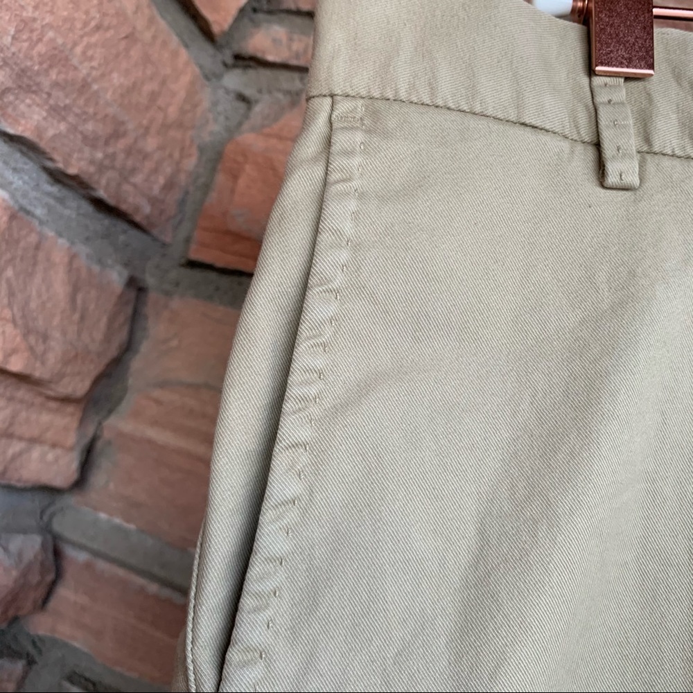 Peter Millar Salem drape performance short - Picture 8 of 9